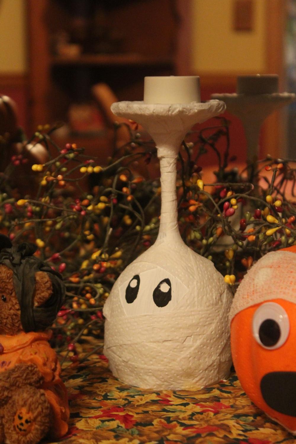 Get your "spooky" on with these cute Halloween crafts