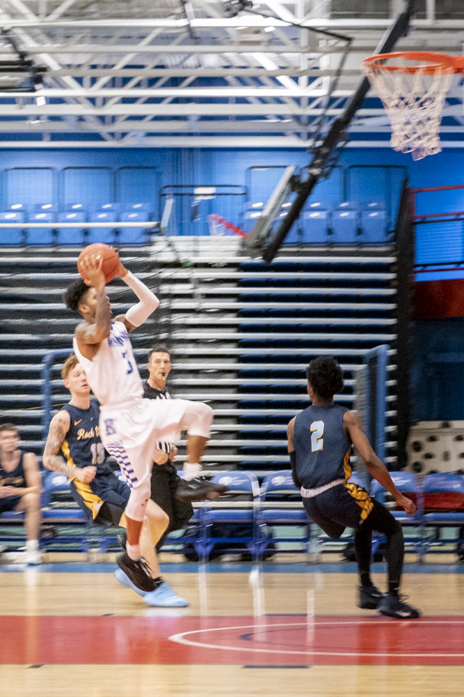 Men's basketball falls short against Rock Valley College