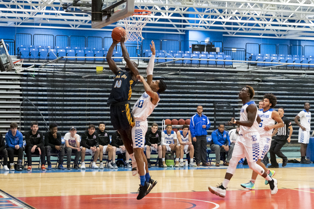 Men's basketball falls short against Rock Valley College