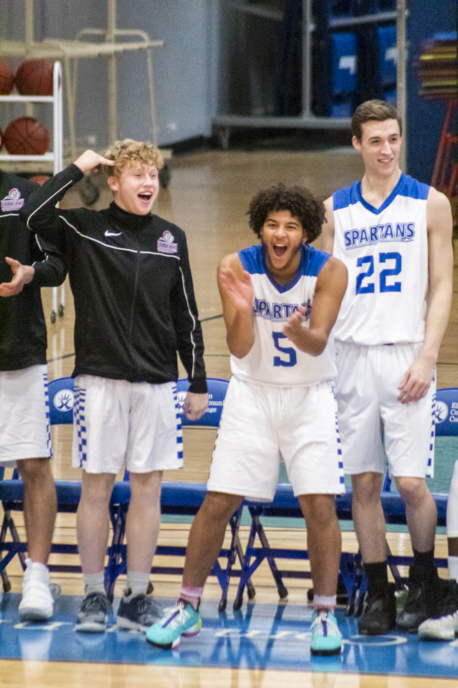 Men's basketball falls short against Rock Valley College