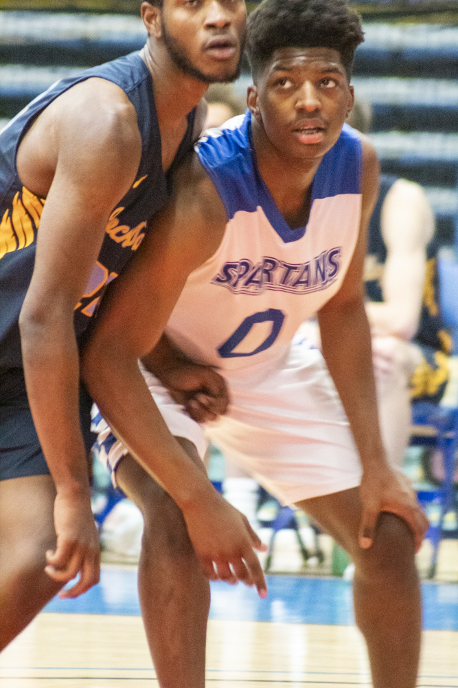 Men's basketball falls short against Rock Valley College