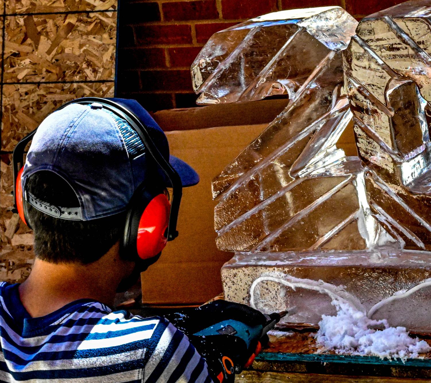 Students show off artistic side for ice carving class