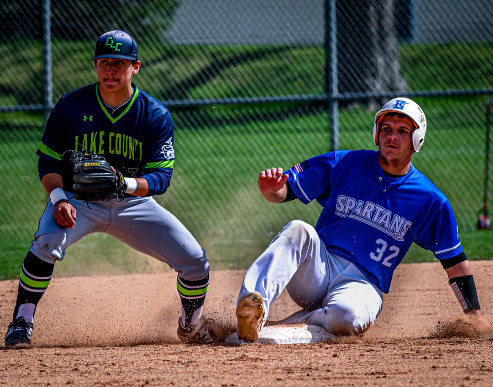 Spartans split double header against CLC