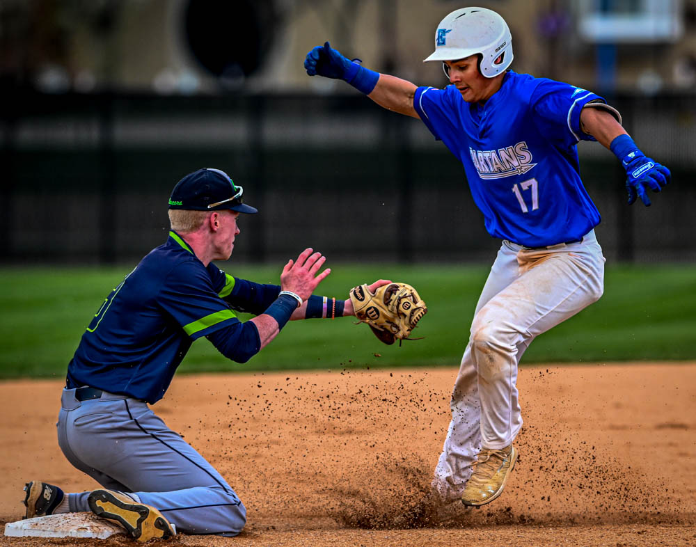 Spartans split double header against CLC