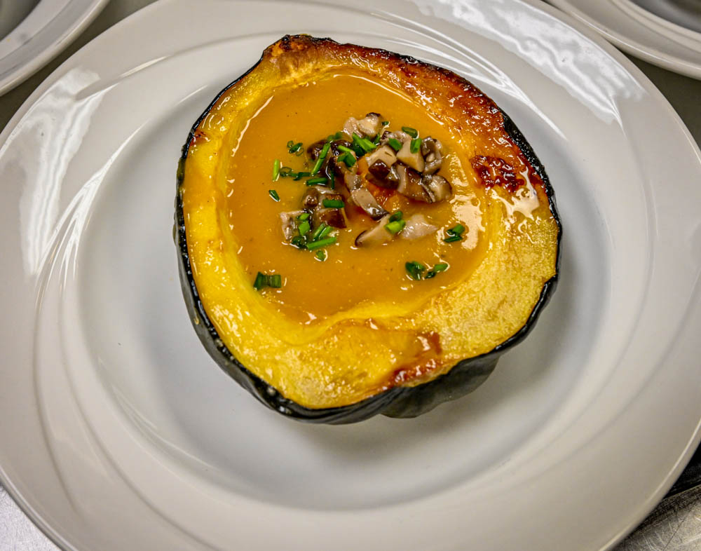 ECC visiting chef prepares fall-inspired dishes