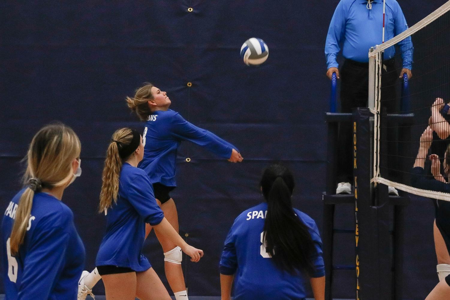 Women's Volleyball Loses 3-0 to College of Lake County Lancers