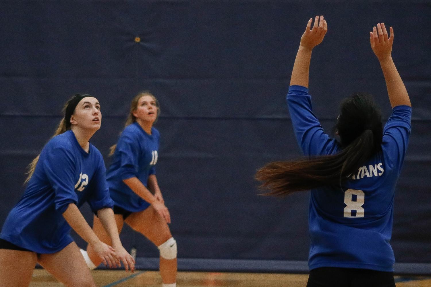 Women's Volleyball Loses 3-0 to College of Lake County Lancers