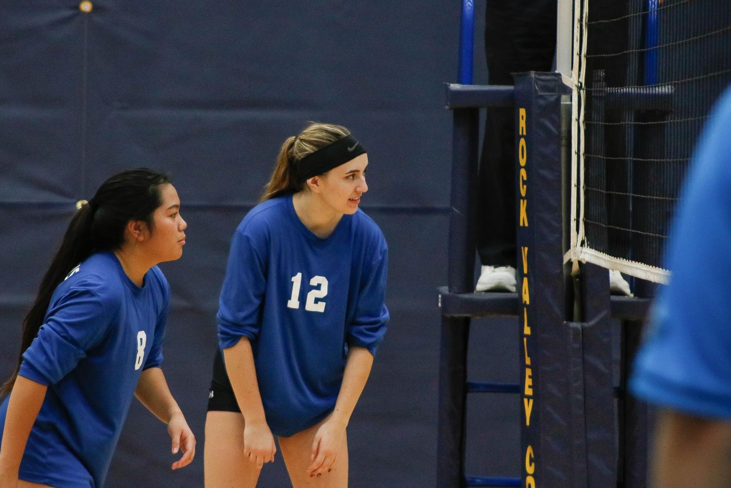 Women's Volleyball Loses 3-0 to College of Lake County Lancers