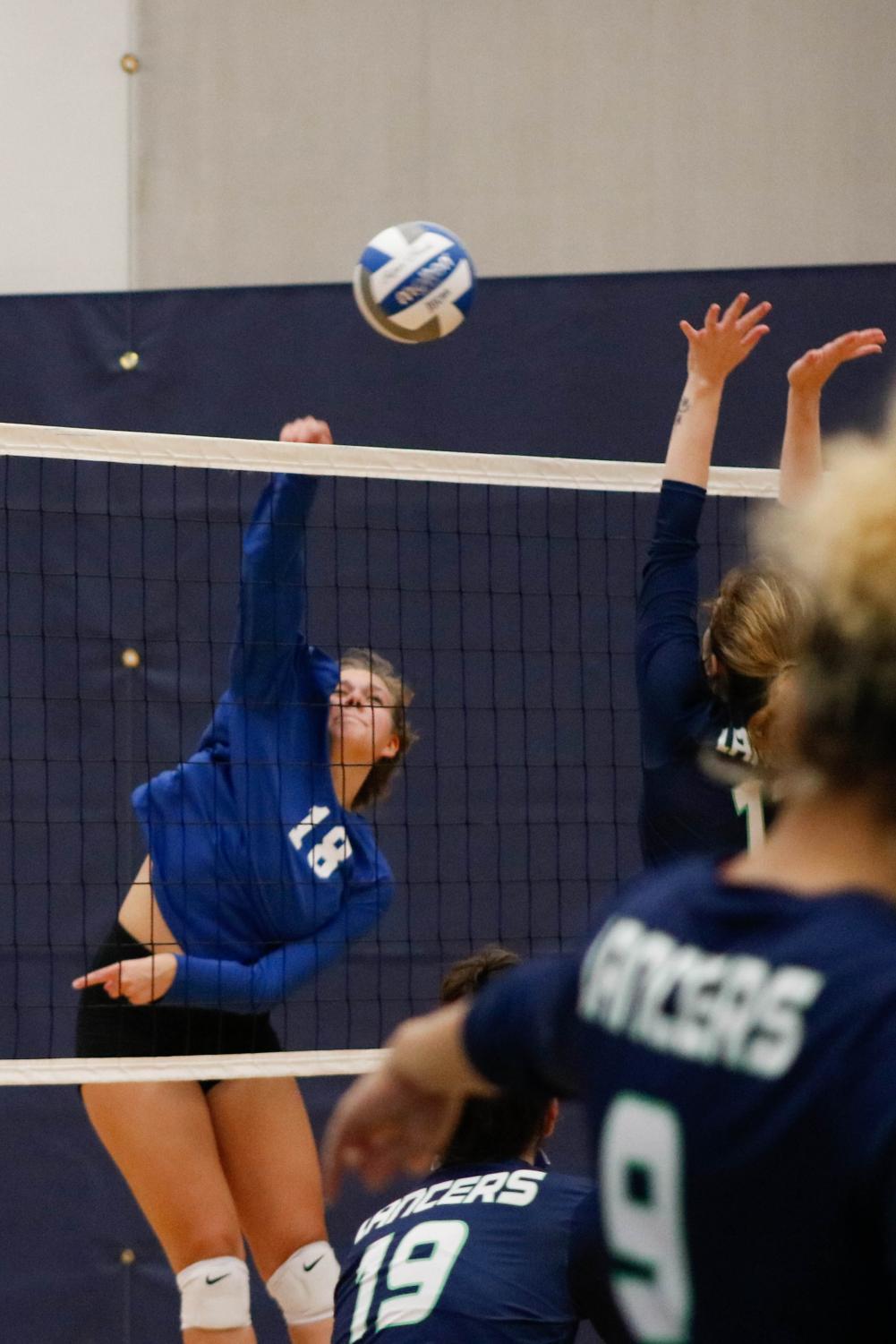 Women's Volleyball Loses 3-0 to College of Lake County Lancers