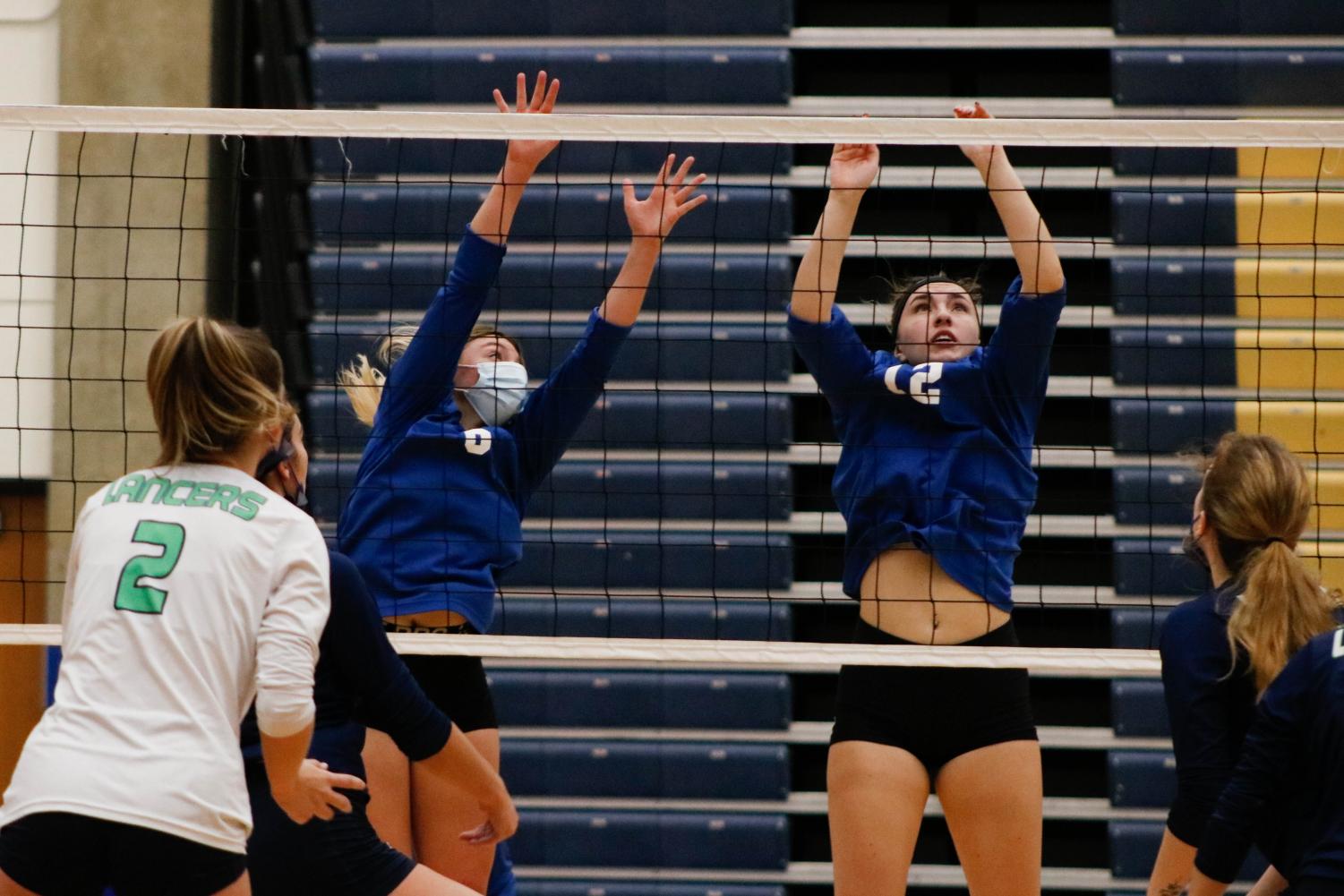 Women's Volleyball Loses 3-0 to College of Lake County Lancers