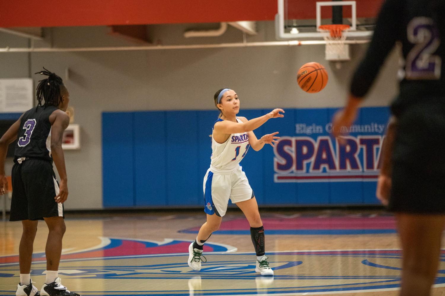 Women's basketball loses 51-45 against Olive-Harvey College