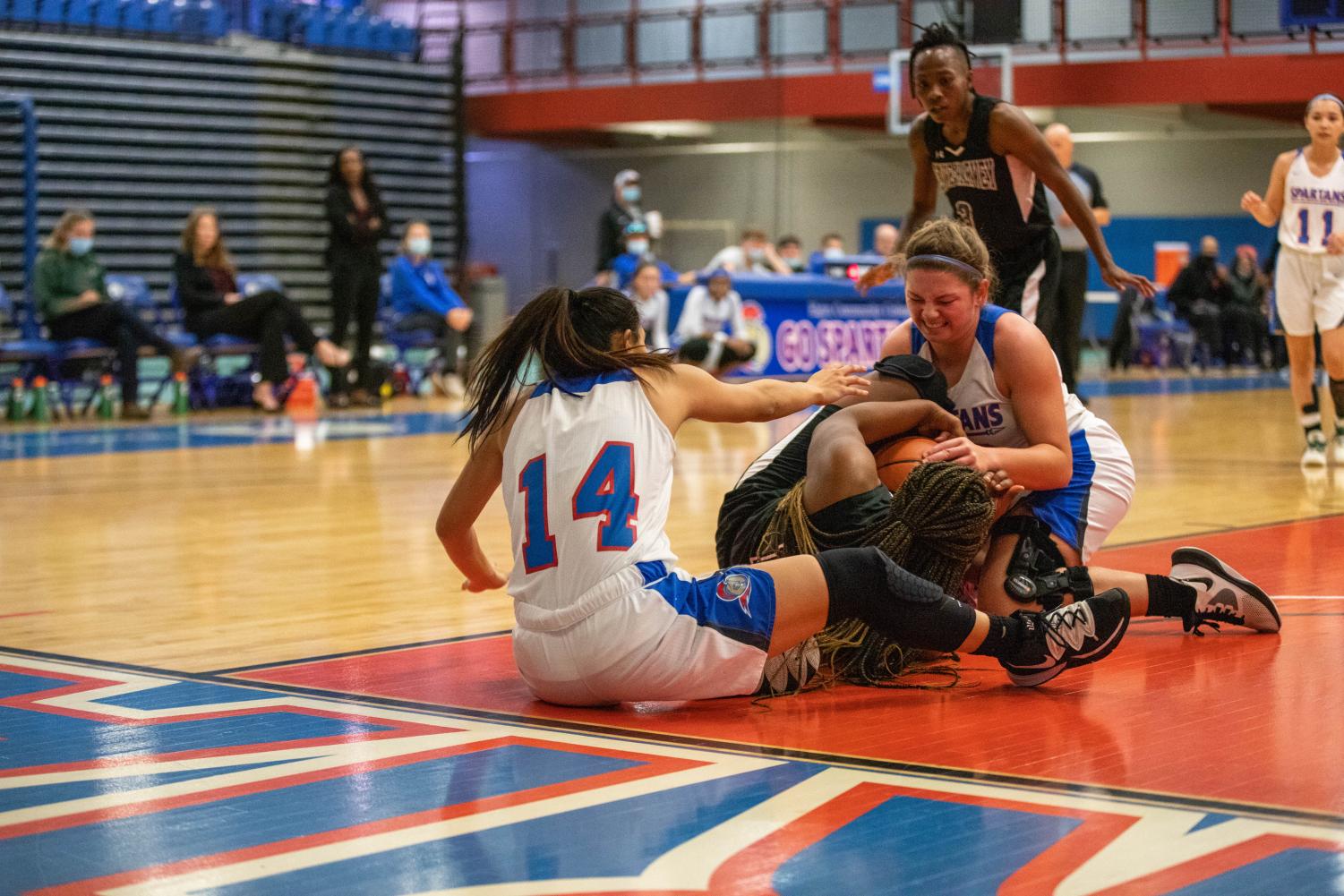 Women's basketball loses 51-45 against Olive-Harvey College