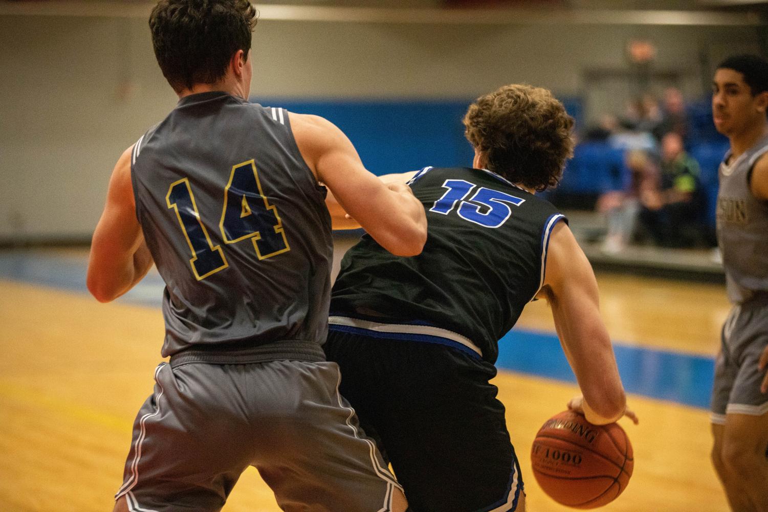 Men's basketball wins 76-73 against Judson University's JV Team