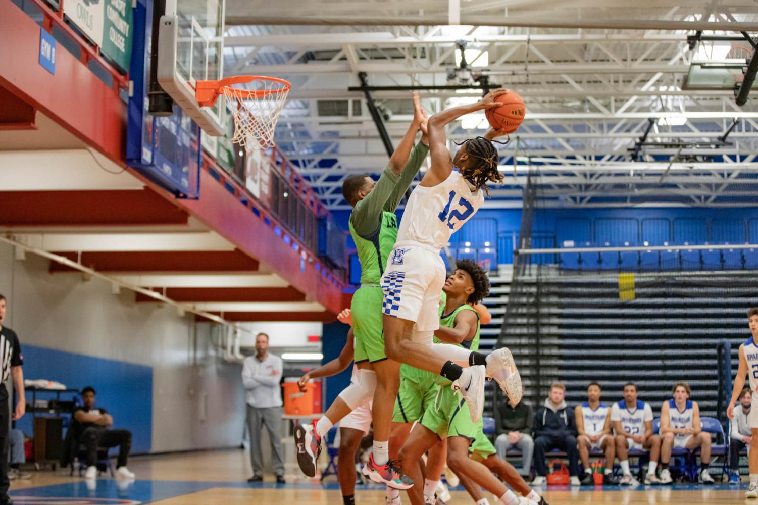 Men's basketball wins 56-46 against Lake County College