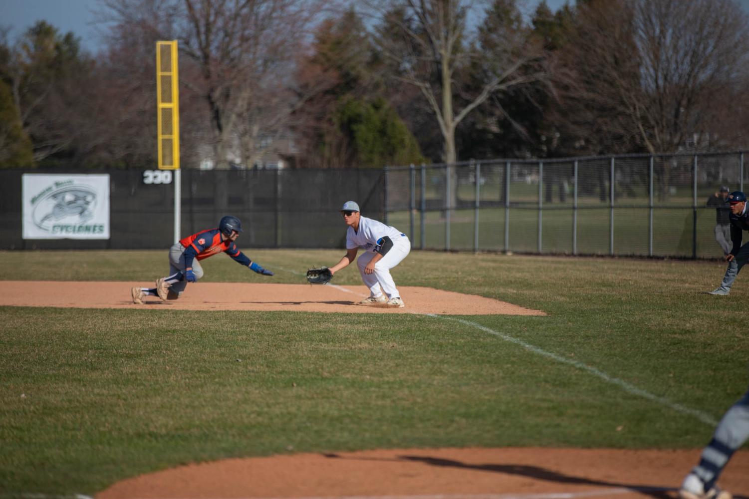 ECC men's Baseball wins 8-6 against Morton College