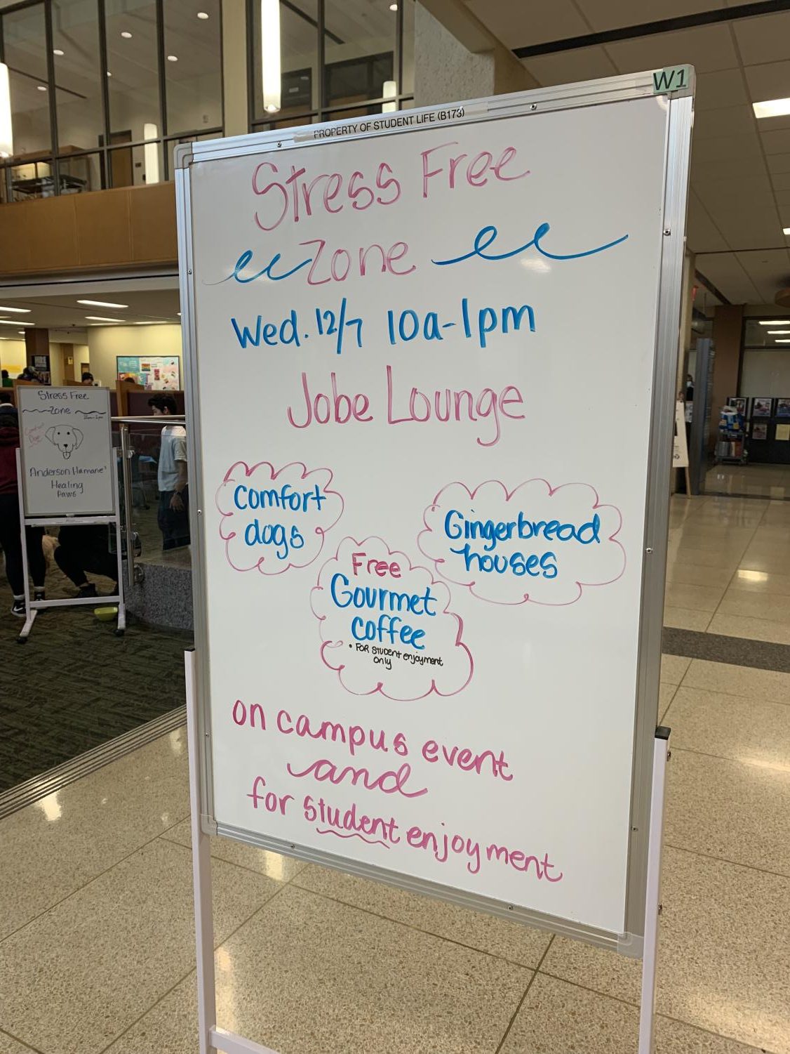 Photos: Elgin Community College's Office of Student Life sponsors a Stress Free Zone