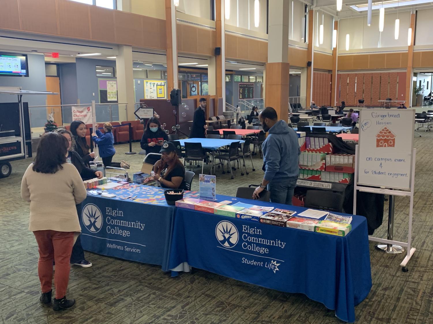 Photos: Elgin Community College's Office of Student Life sponsors a Stress Free Zone