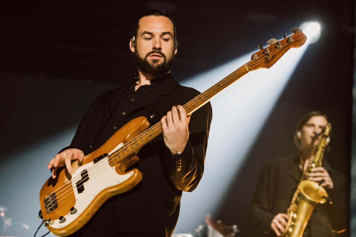 The 1975: Q101 Twisted Xmas Show Review