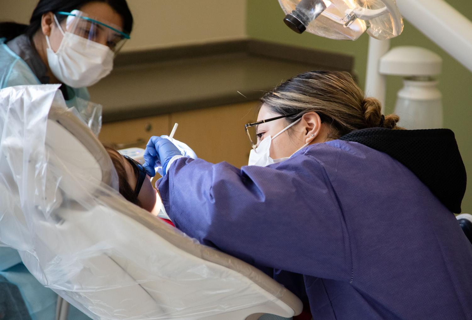 Photos: Early Childhood Lab students visit ECC's dental clinic to learn dental hygiene