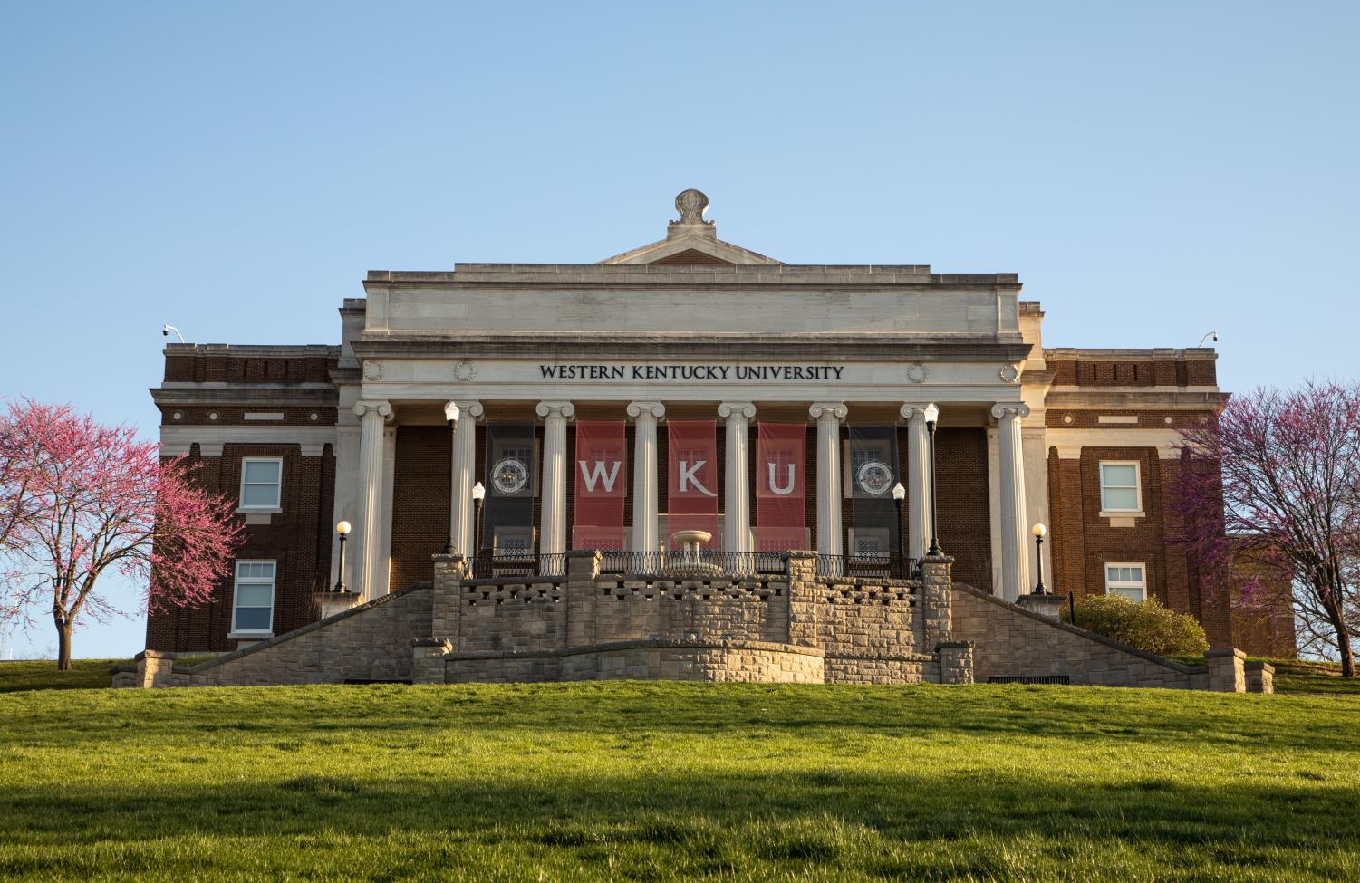 Photos: A Peek Around the University of Iowa and Western Kentucky University