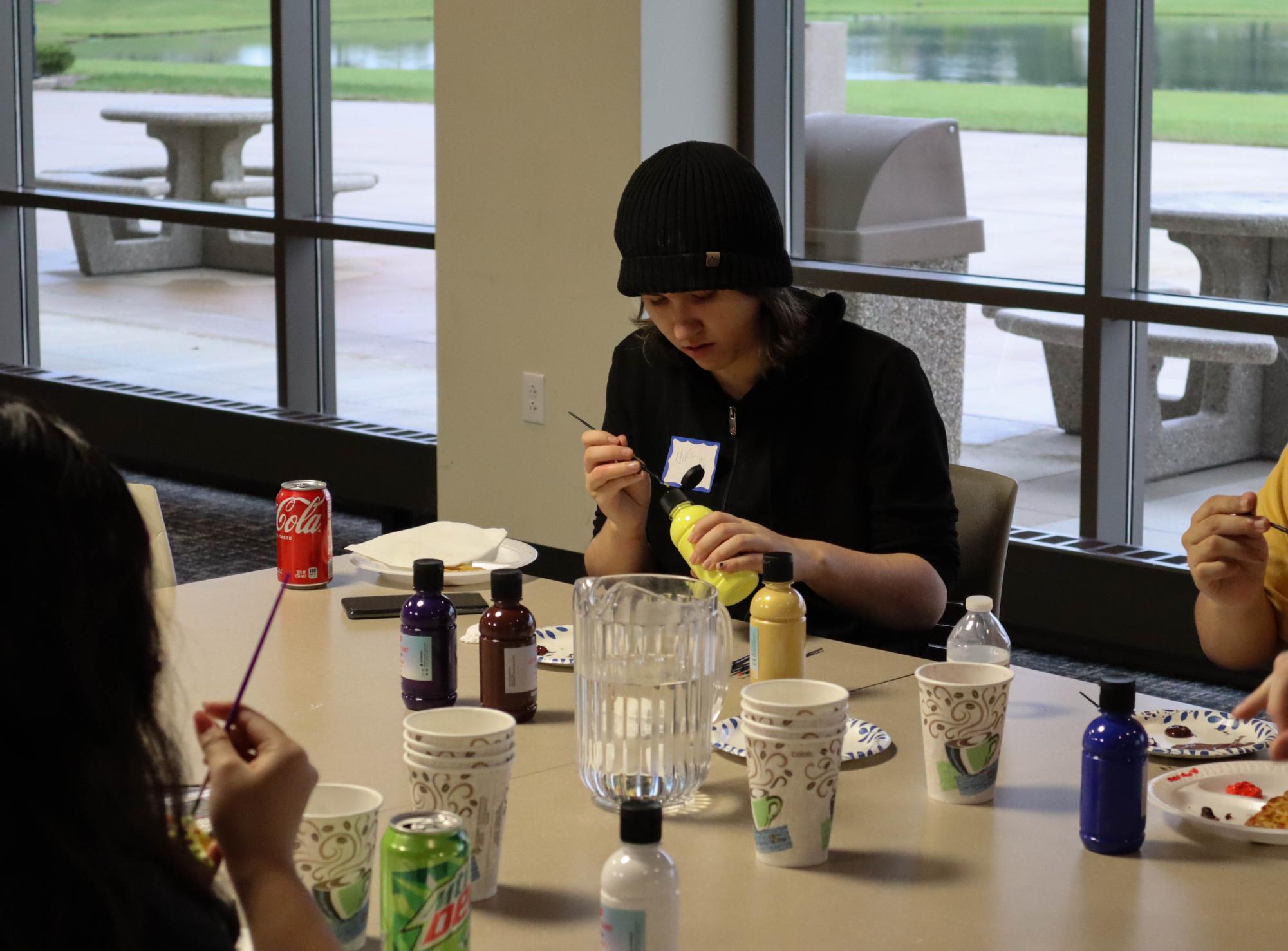 New Student Connections: Pottery Painting and Pizza