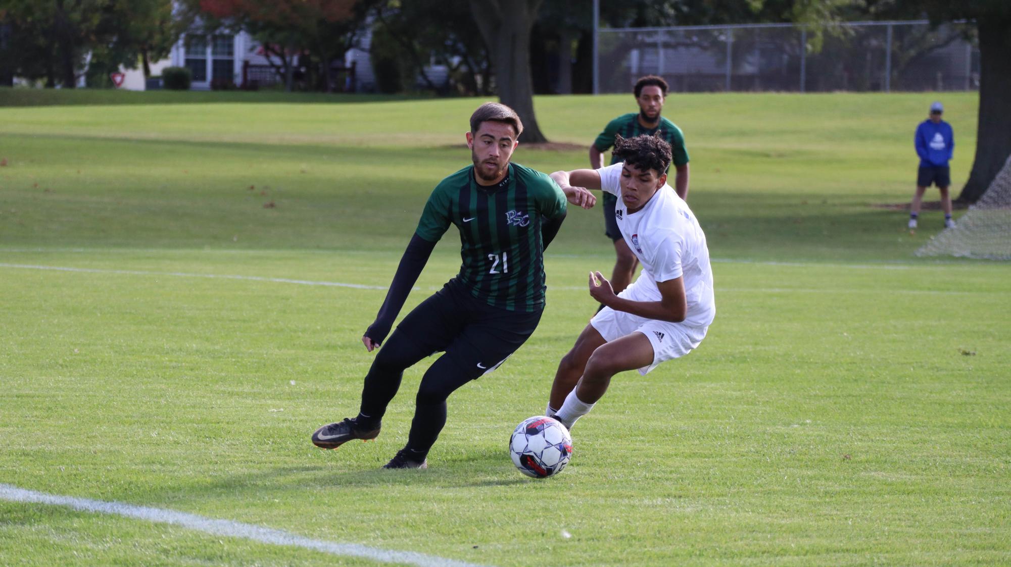 Photos: Men's soccer loses 0-3 against Prairie State College