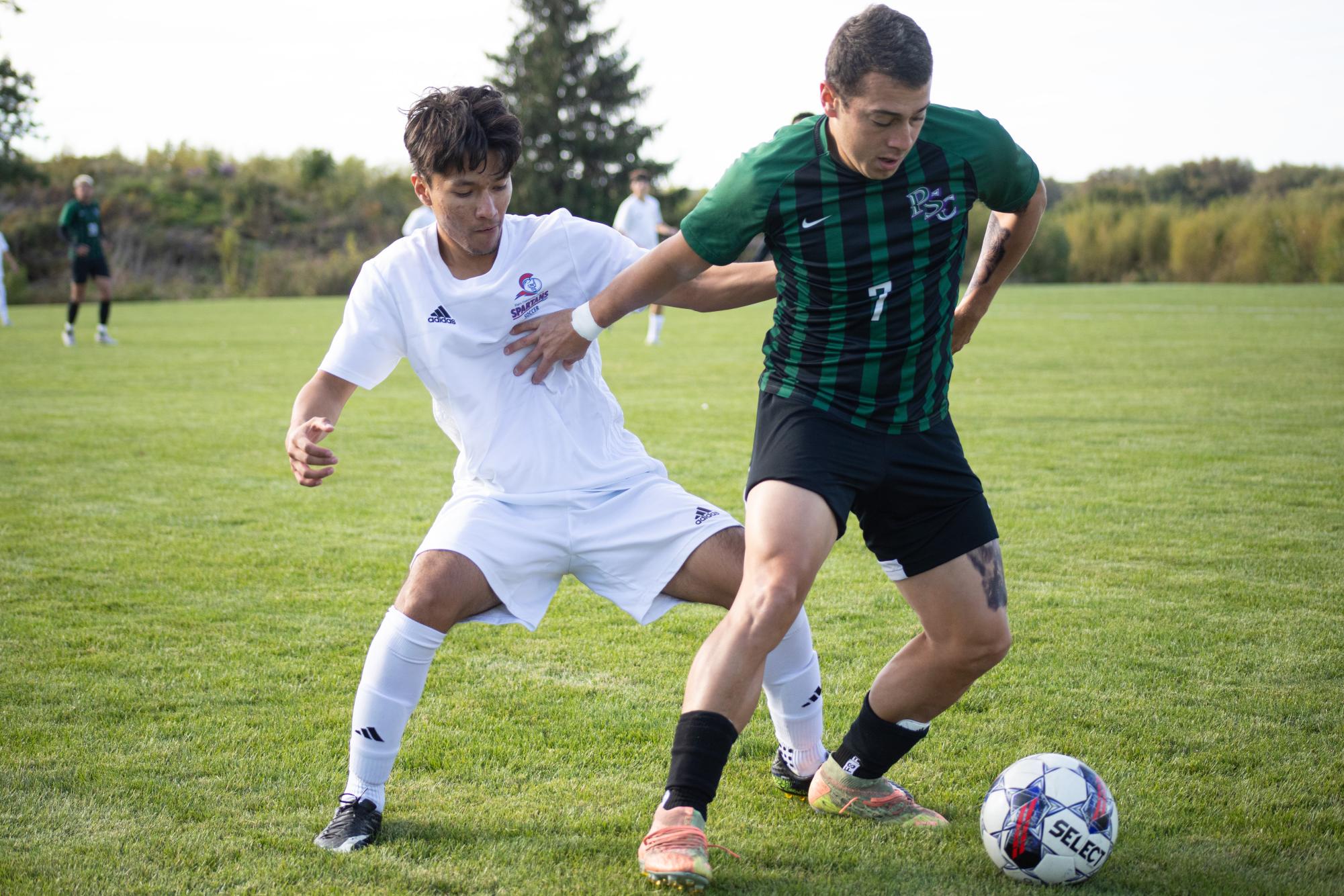 Photos: Men's soccer loses 0-3 against Prairie State College