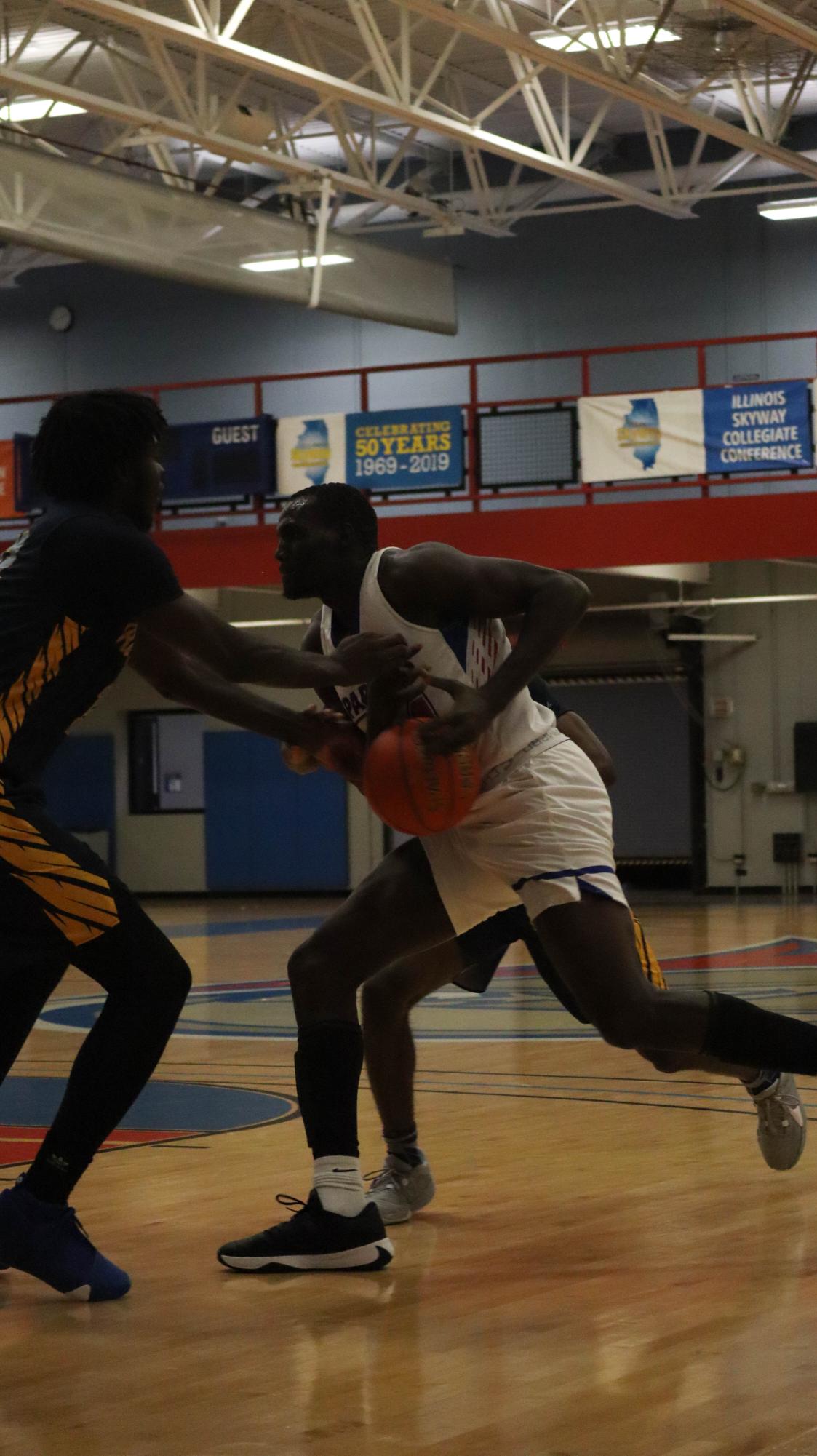 Men's Basketball loses 88-114 against Rock Valley College