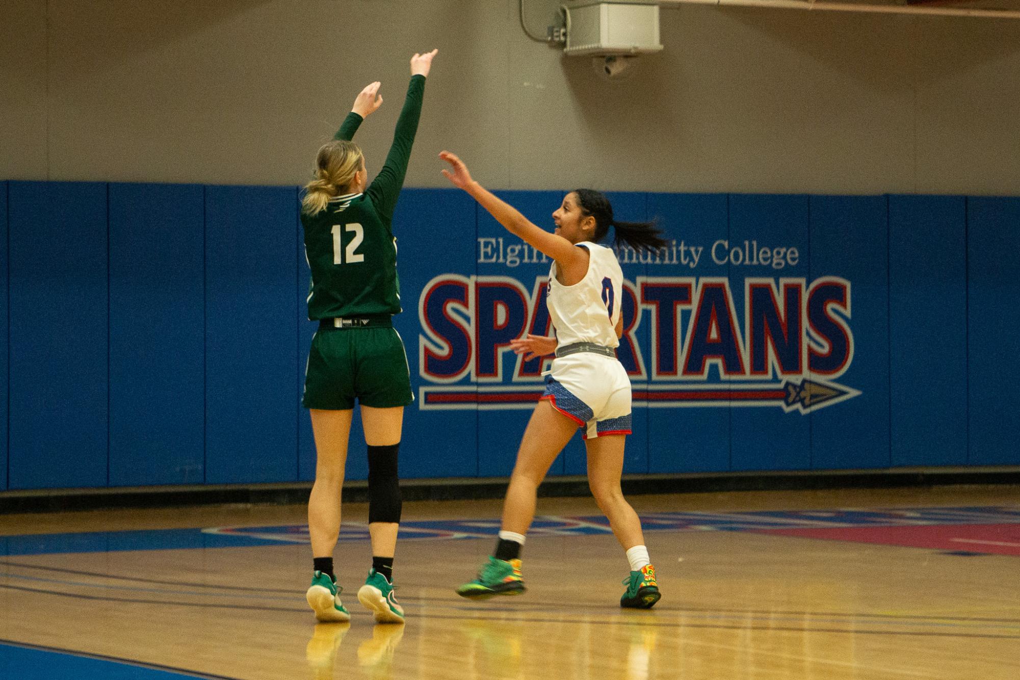 Women's Spartans Lose 33-59 to Moraine Valley Community College