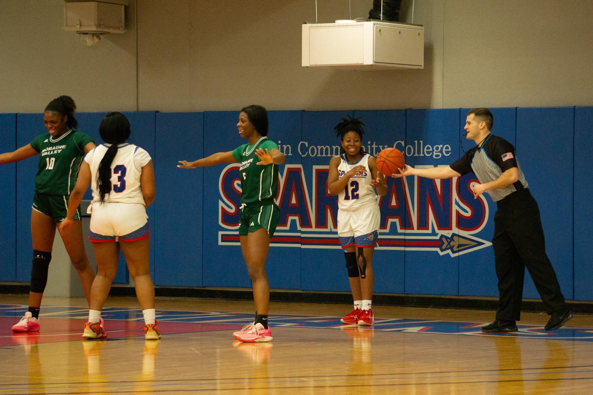 Women's Spartans Lose 33-59 to Moraine Valley Community College