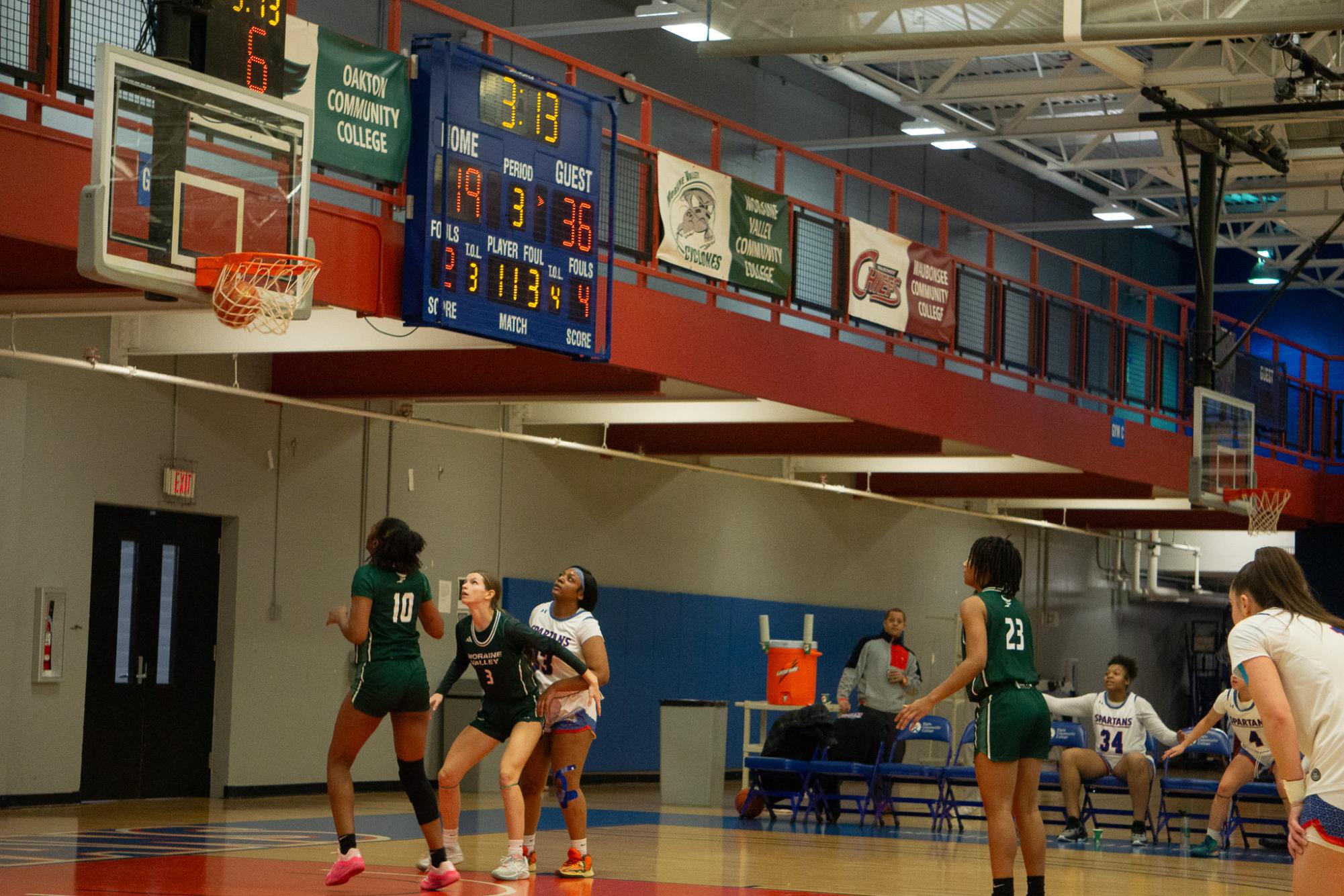 Women's Spartans Lose 33-59 to Moraine Valley Community College