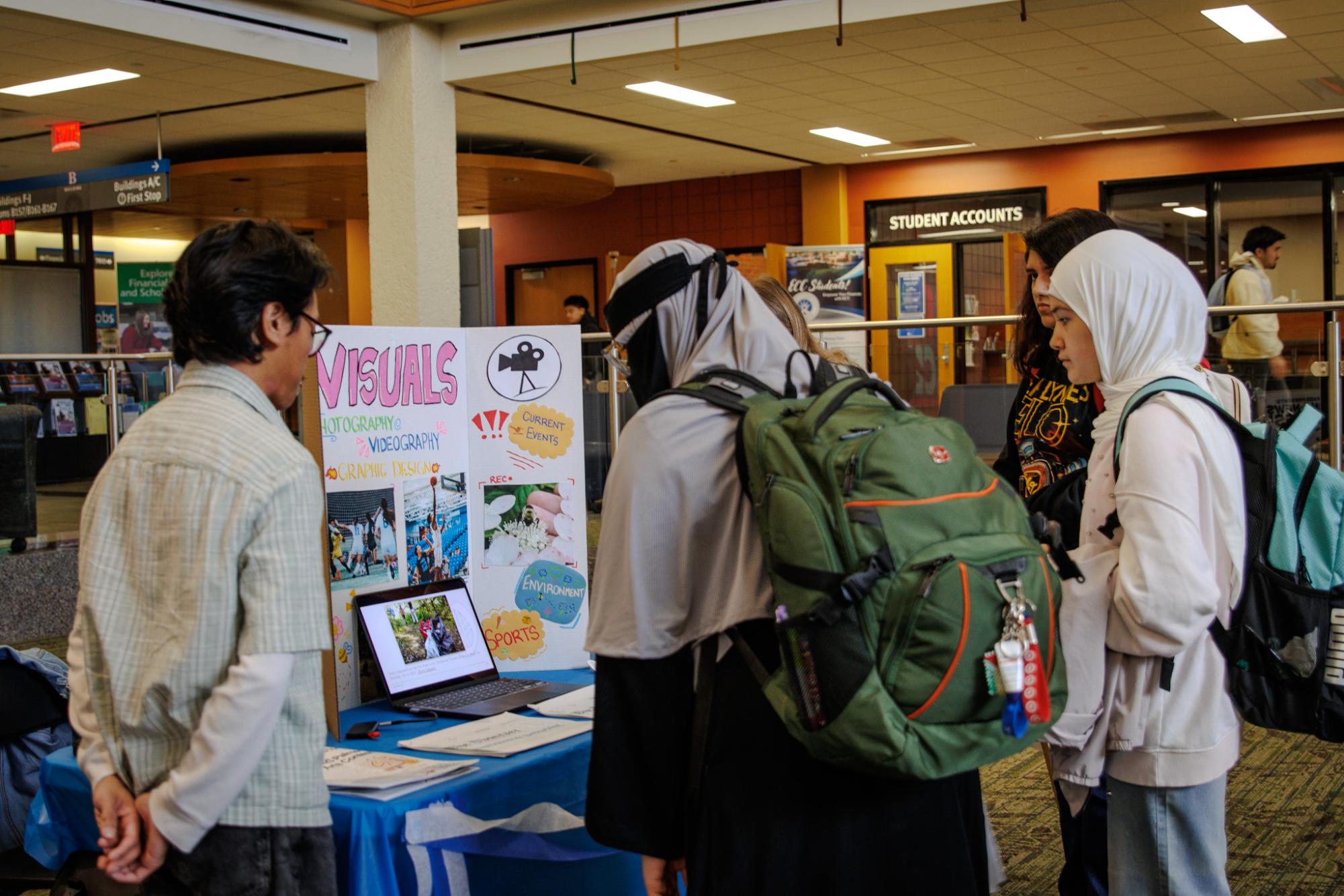 ECC students attend Observer's News and Bites Event