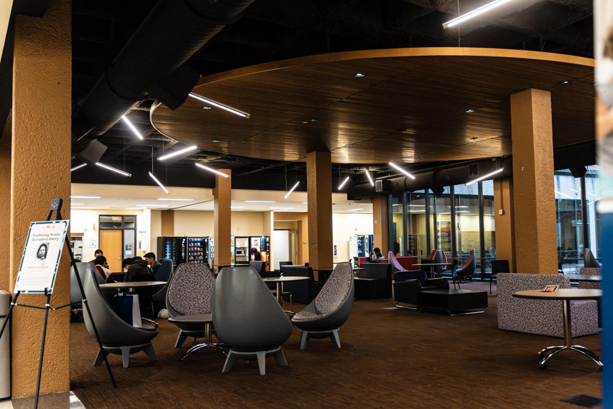 Students hang out in the Building B student lounge between classes on Mar. 26th 2026. Students cited the lounge's selection of comfortable furniture and accessibility to outlets as to why they go there in between night classes.