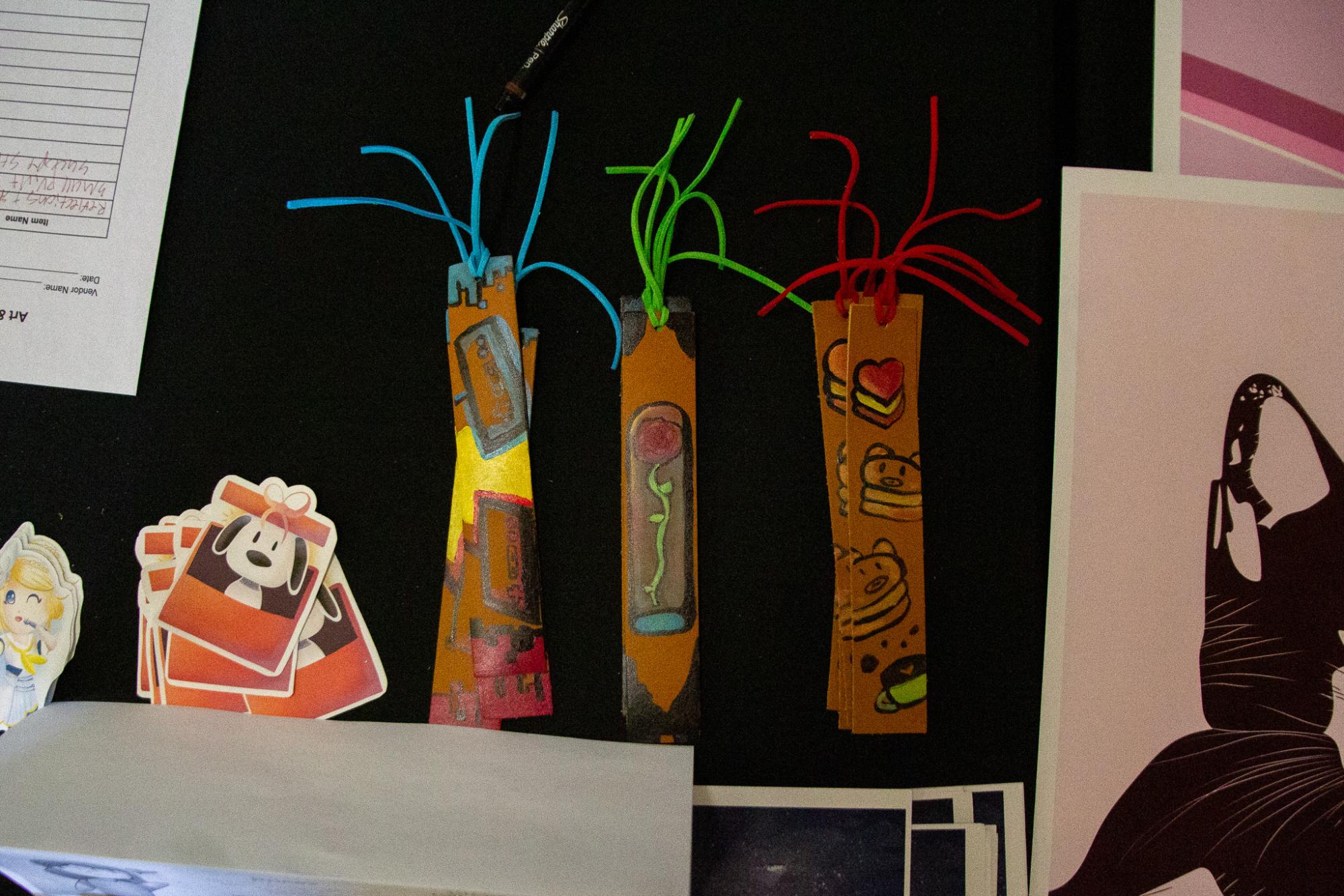 Students Sell Art, Connect with Customers